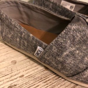 Toms, Size 9 EUC